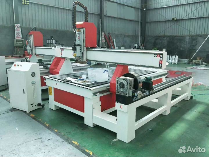 Фрезерный станок чпу 1325 с токарной осью сбоку