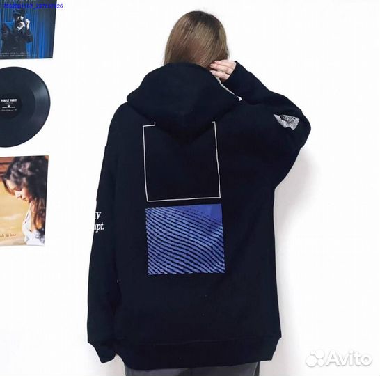 Худи Cav Empt: Элегантность в каждом движении