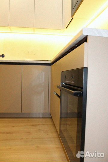 Кухня угловая на заказ от фабрики