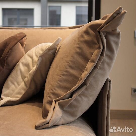 Диван. Диван лофт. Диван Италия