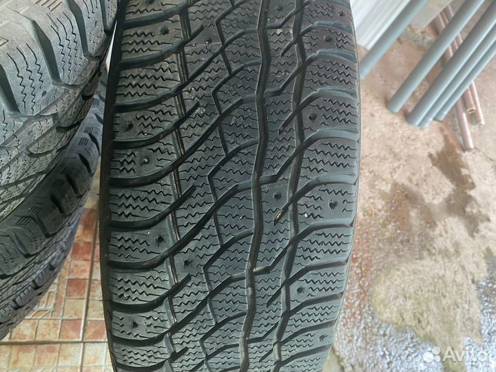 Viatti Bosco Nordico V-523 235/65 R17 104