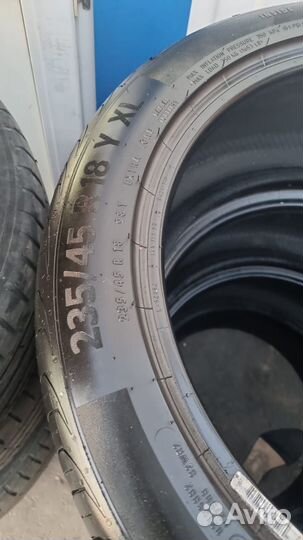 Continental PremiumContact 6 235/45 R18 94V