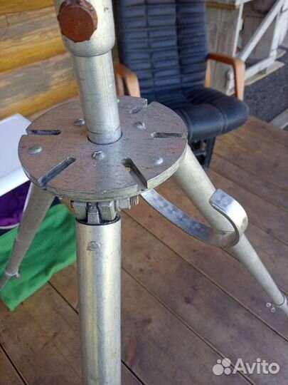 Штатив тренога