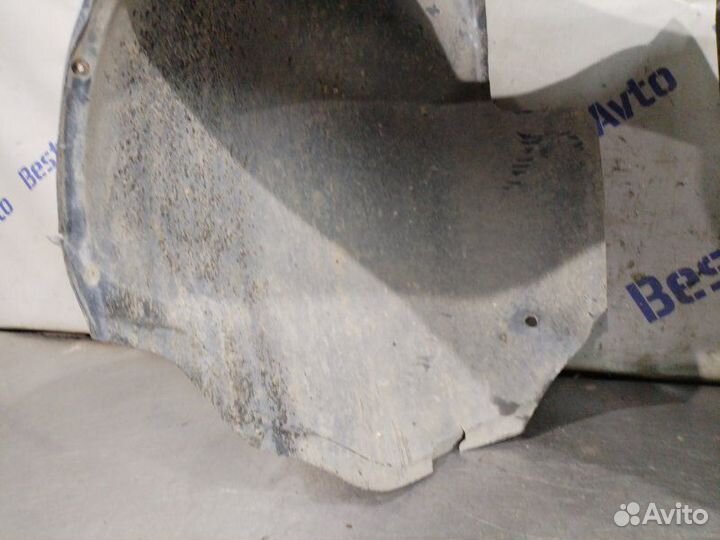 Локер подкрылок передний правый Лада Калина