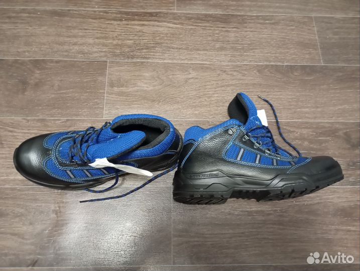 Ботинки рабочие новые 43р