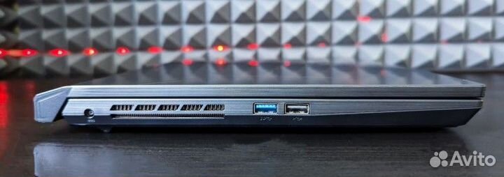 Msi bravo 15 (Ryzen 9 7940hs RTX 4060)