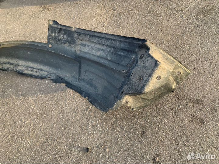 Локер, подкрылок передний левый Prado 150