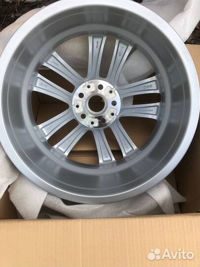 BMW 7 5GT G11 G12 G32 19 диск оригинал (1 шт)