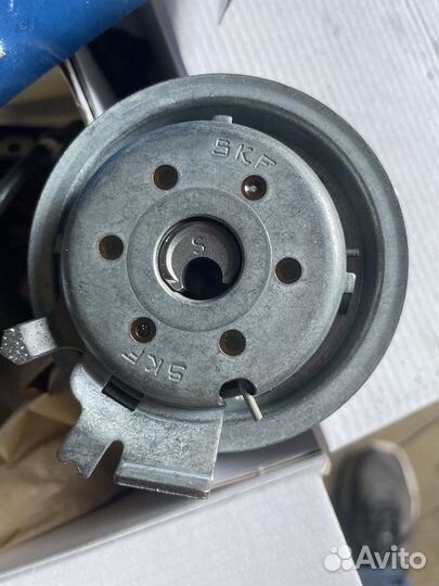 Ролик натяжитель ремня грм шкода, фольксваген