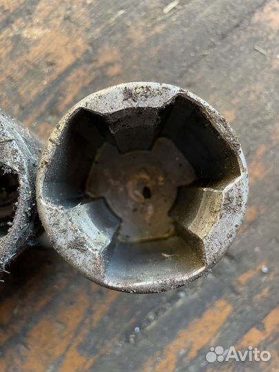 Внутрянняя граната ат honda civic 4d