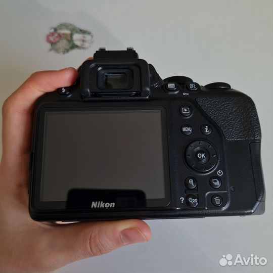 Зеркальный фотоаппарат Nikon D3500 Пробег 3165