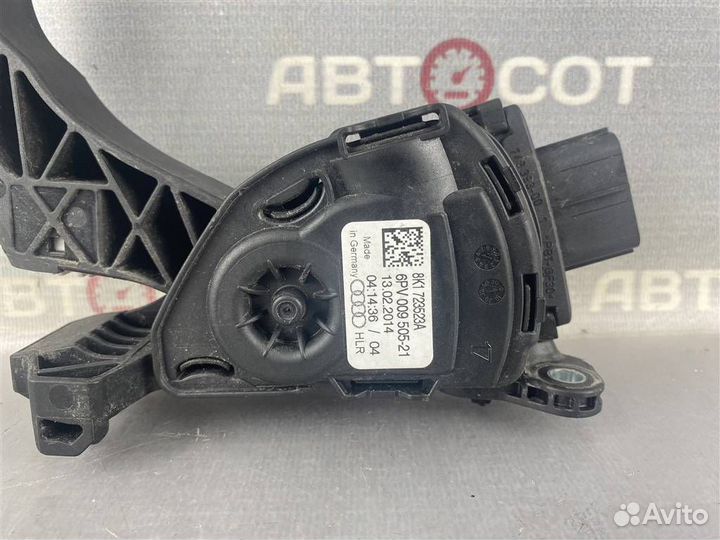 Педаль газа с электронным модулем Audi Q5 8R 201