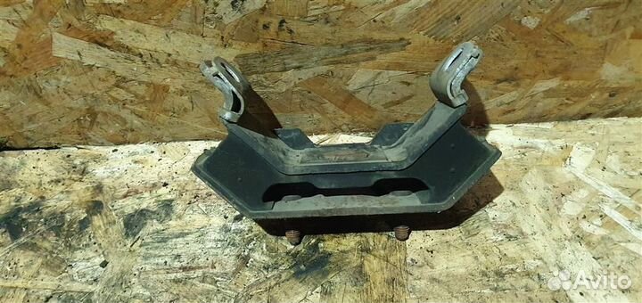 Опора кпп задняя Ford Explorer 4