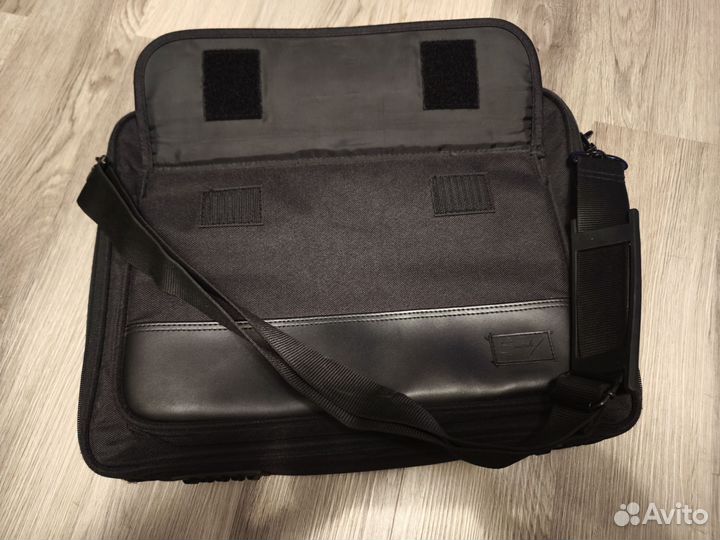 Сумка для ноутбука Sumdex