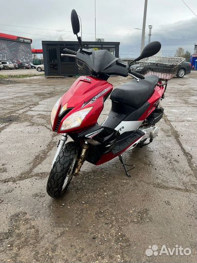 Скутер Vento Sorrento 150(49.9)