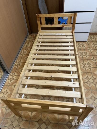 Детская кровать IKEA с матрасом