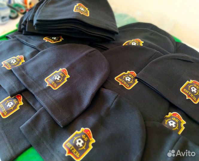 Печать на шапках, вышивка на шапках