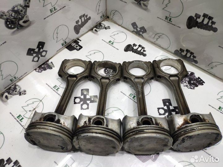 Поршень с шатуном Hyundai G4NA