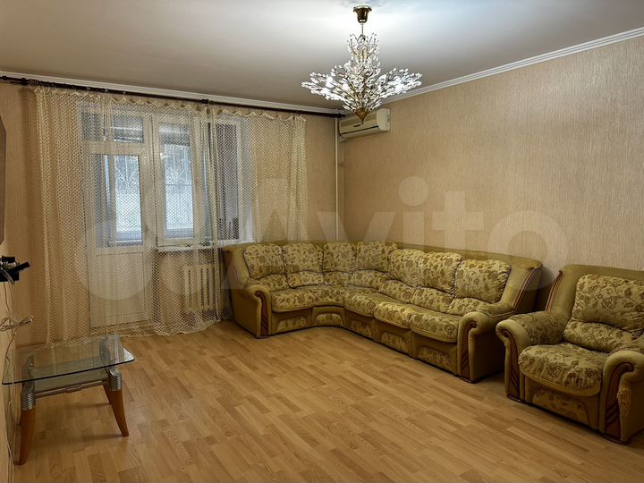 3-к. квартира, 85 м², 1/5 эт.