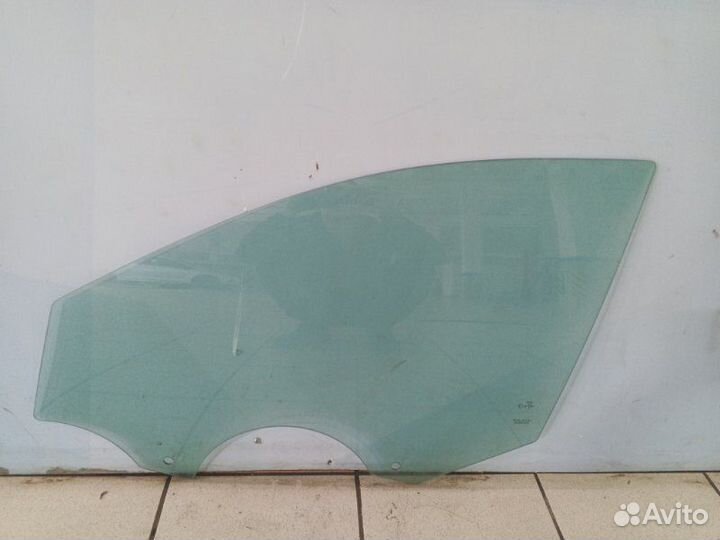 Стекло двери переднее левое Skoda Rapid CWV 2021