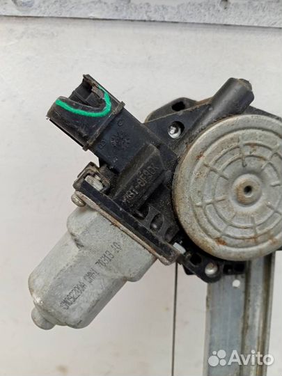 Стеклоподъемник электрический задний левый 72750st