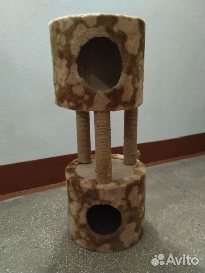 Домик для кошки с когтеточкой бу