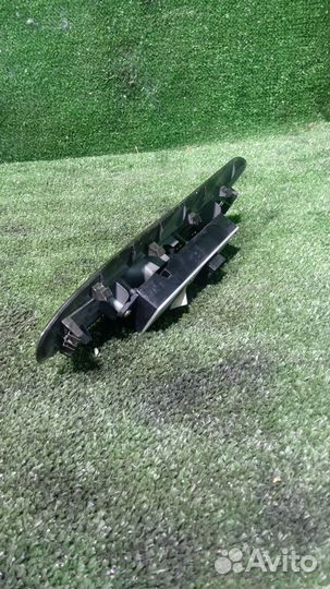 Кнопка стеклоподъемника Mitsubishi Lancer Cedia