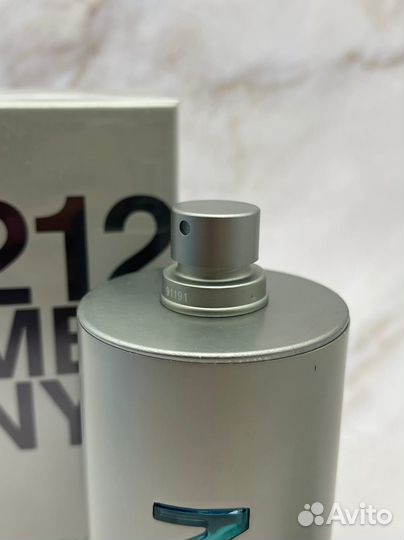 Carolina Herrera 212 MEN NYC 100 ml. духи парфюм