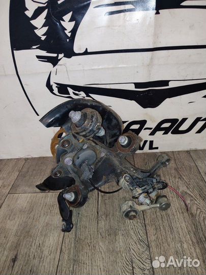 Ступица задняя правая Toyota Prius ZVW50 2ZR-FXE