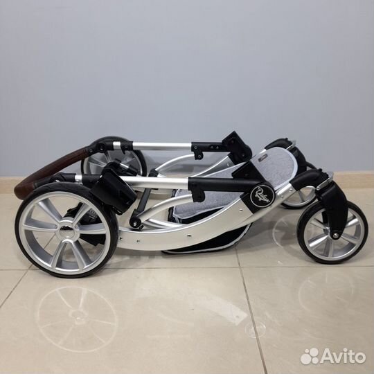 Коляска 2 в 1 цвет бежевый