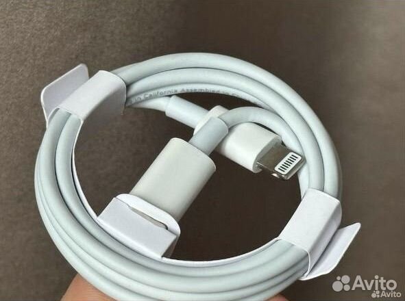 Зарядка на iPhone оригинал