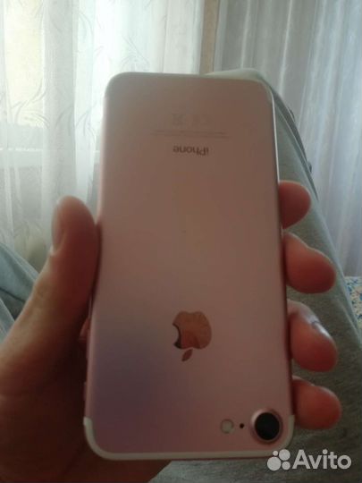 Телефон iPhone 7 128gb