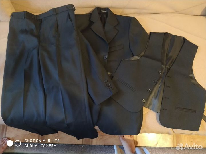 Костюм тройка на полного мальчика 8-10 лет