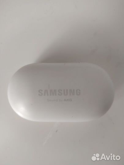 Беспроводные наушники Samsung galaxy buds