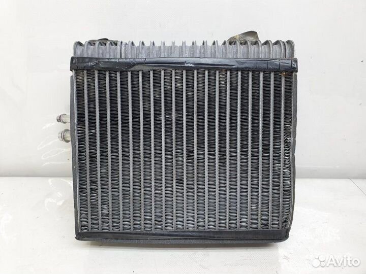 Радиатор кондиционера (конденсер) Volkswagen
