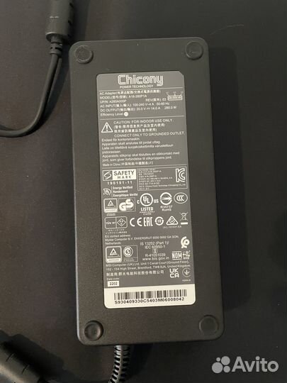 Ноутбук Hasee i5- 10400/16gb/1tb/rtx3070 144hz