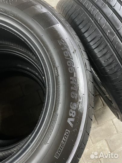 Kumho Ecowing ES01 KH27 215/65 R16 98V