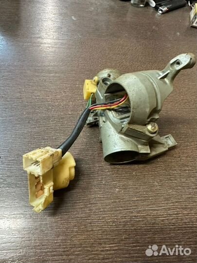 Контактная группа замка зажигания Mitsubishi