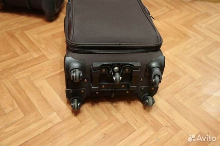 Комплект из 2-х чемоданов от Pierre Cardin