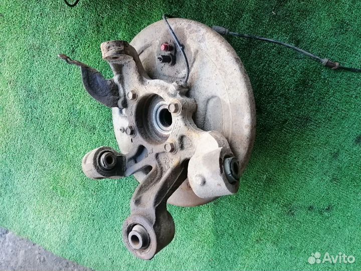 Задняя цапфа правая на Suzuki Grand Vitara 05-15