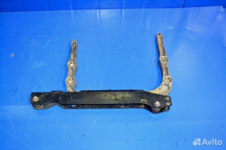 Кронштейн глушителя volvo FH (01.12)