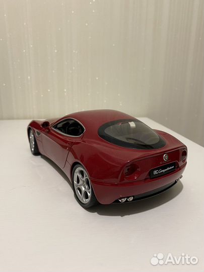 Модель 1/18 Welly Alfa Romeo C8 Competizione