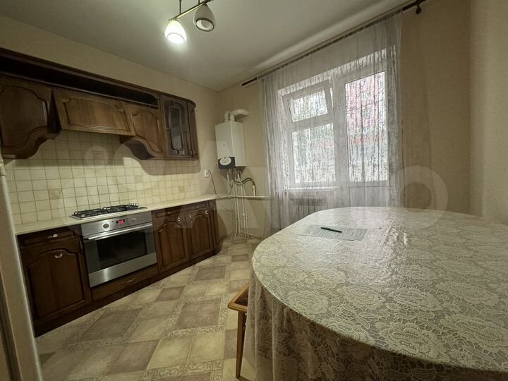 1-к. квартира, 40 м², 1/11 эт.