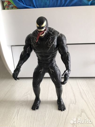 Фигурка веном