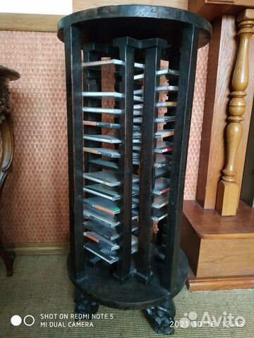 Подставка полка для дисков. Дерево