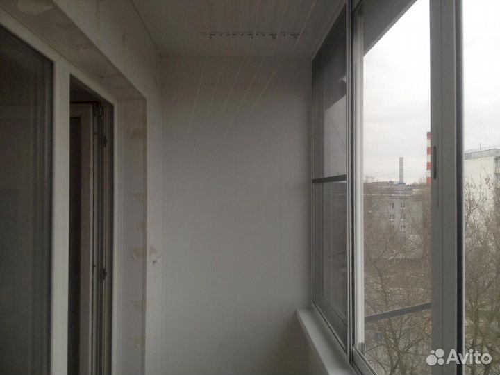 Раздвижные алюминиевые окна для веранды дачи