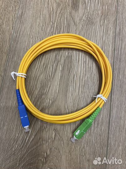 Кабель ethernet витая пара, оптический кабель