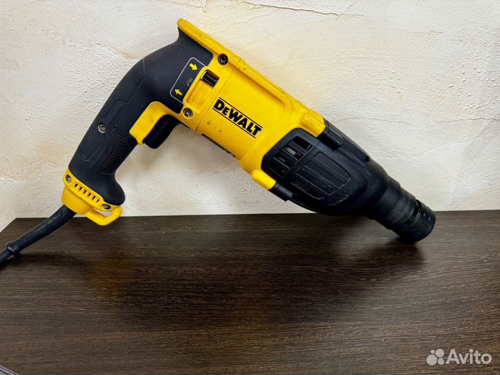 Перфоратор Dewalt d25133