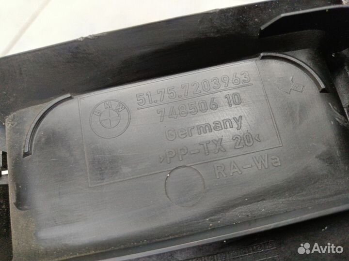 Воздуховод тормозного диска левый BMW 5 E60 2002-2010