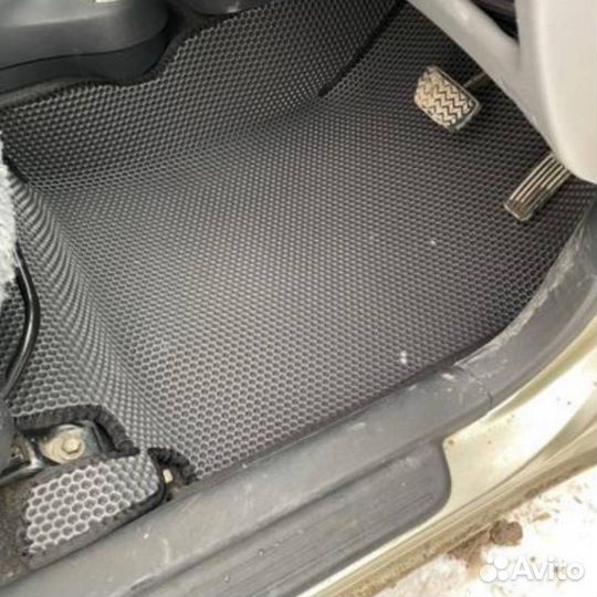 Коврики EVA 3Д на Витз черный+черный